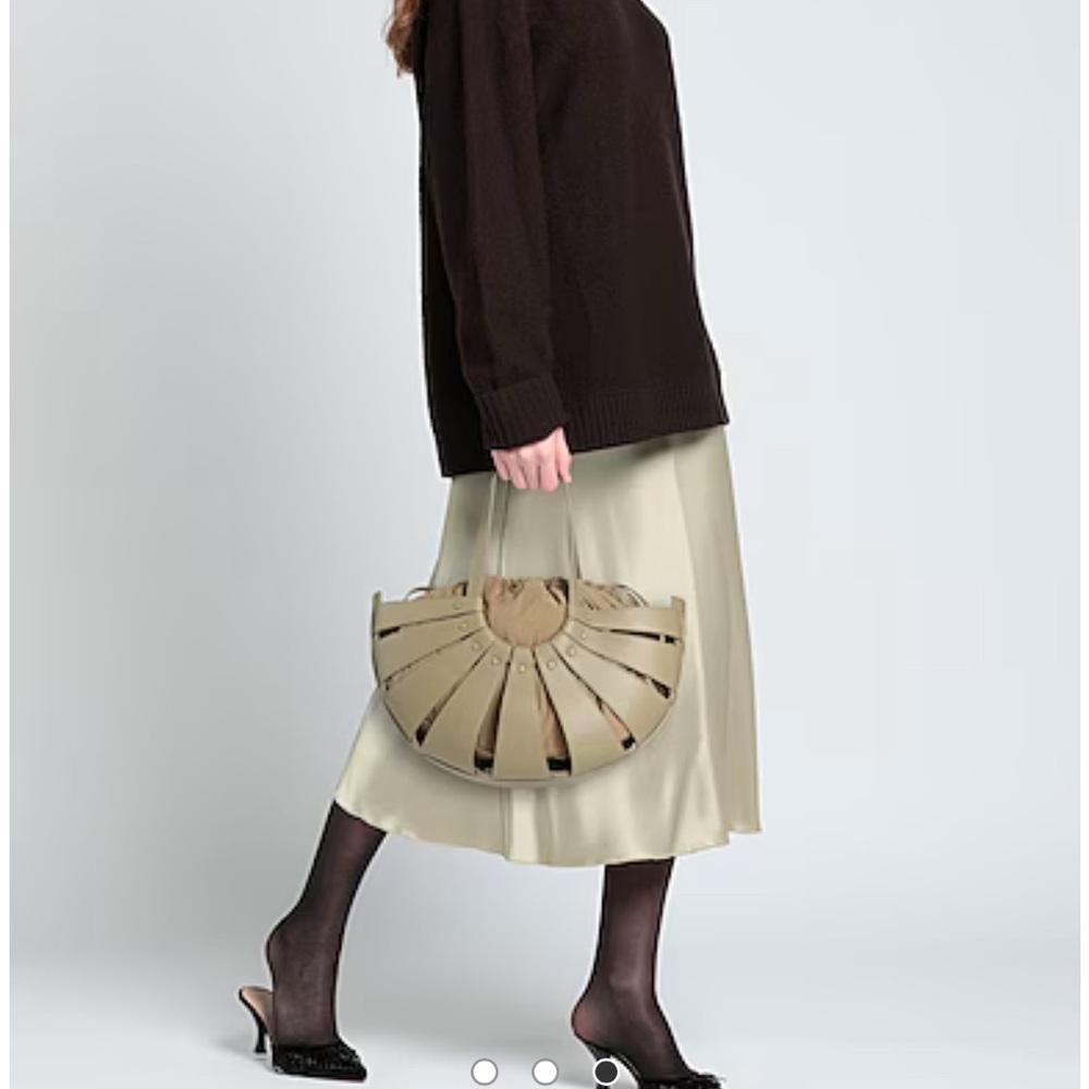 Bottega Venetta Shell Pouch Stylish Beige Handbag